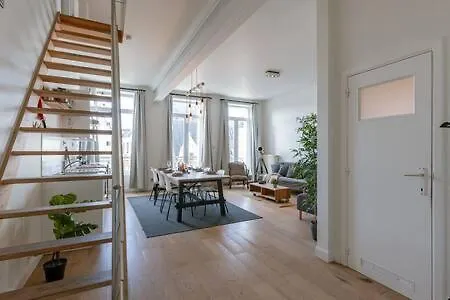 Huswell - With Large Terrace In The Of Gent